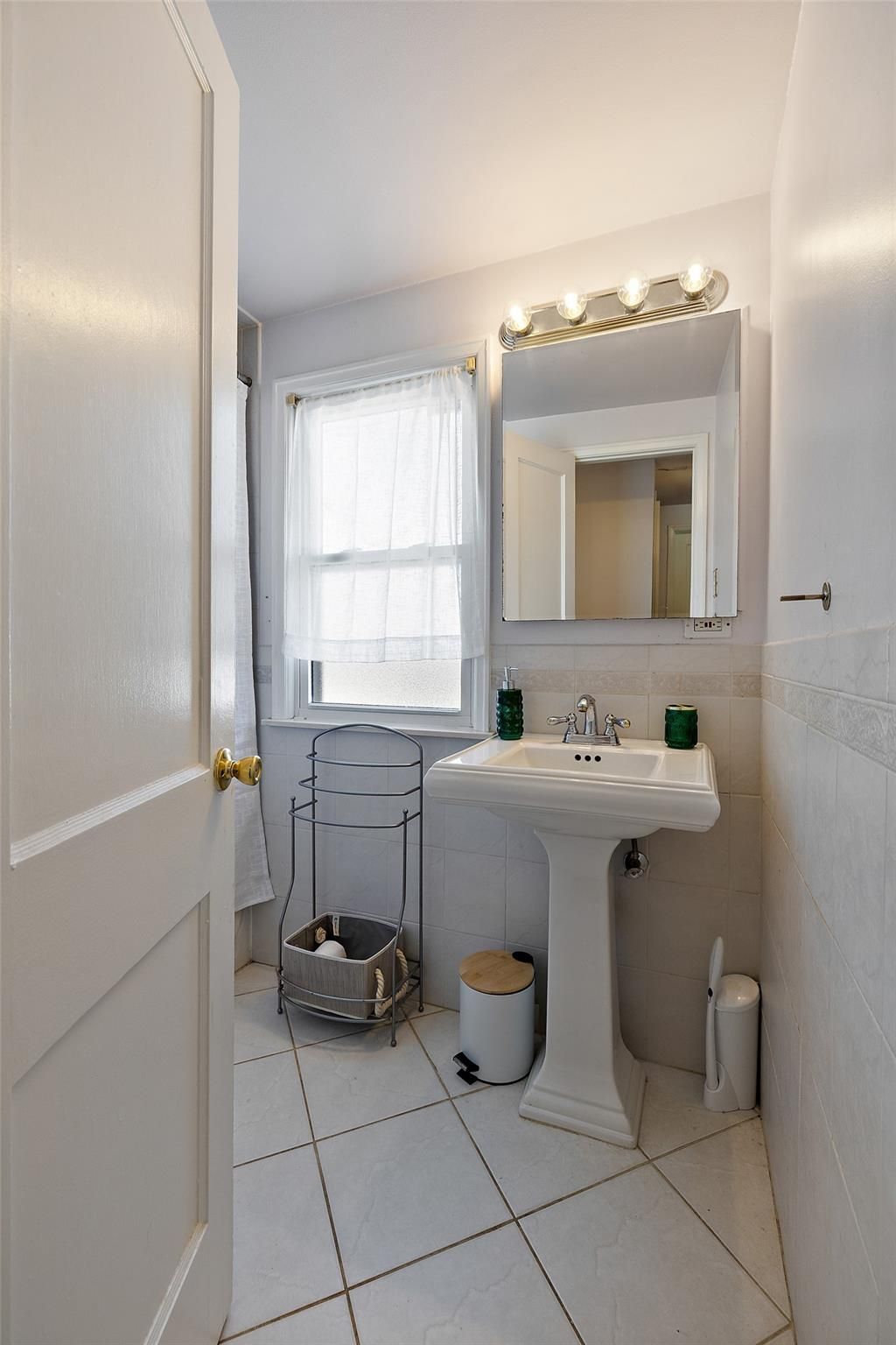 19217 LINVILLE Street