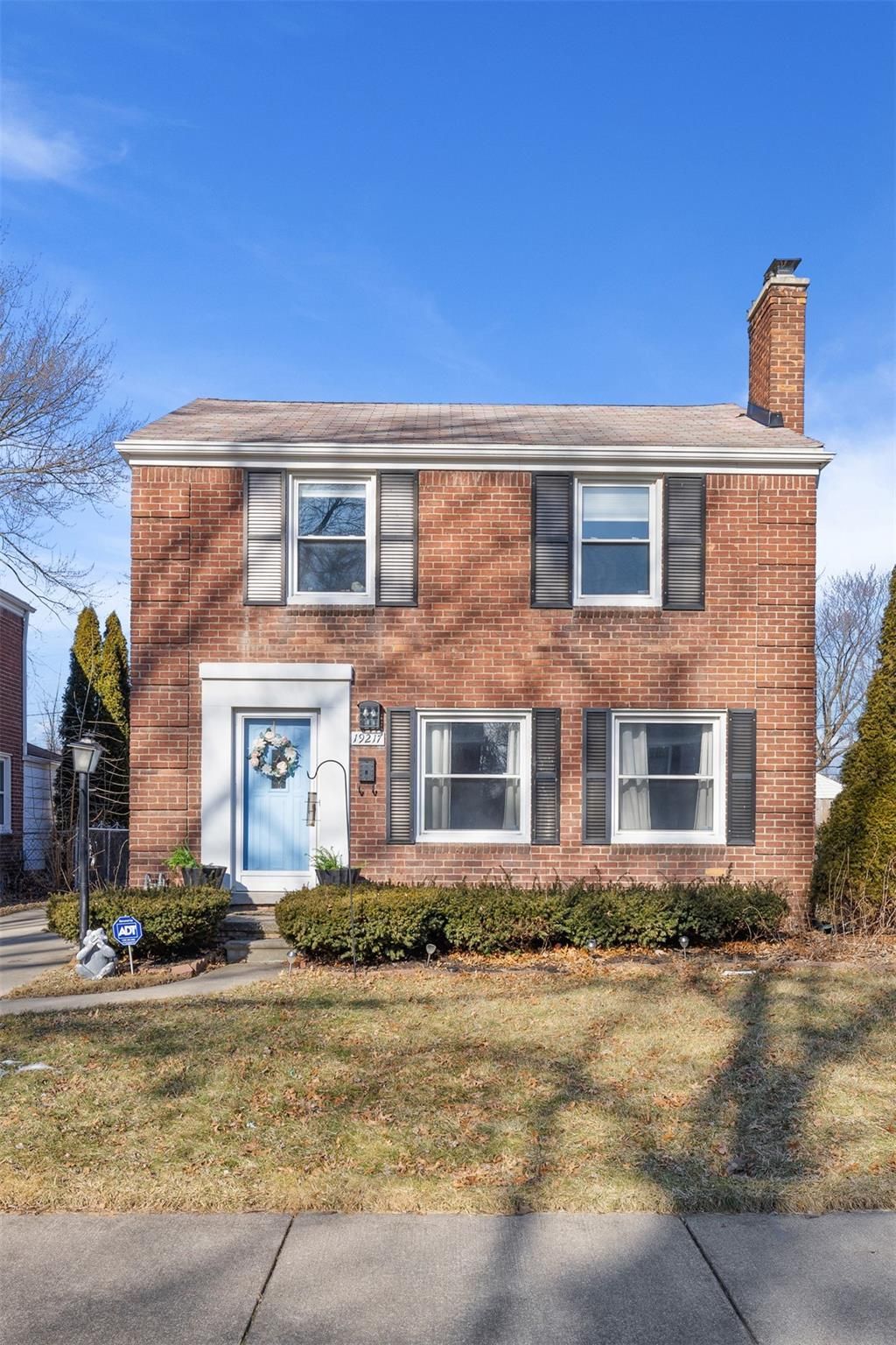 19217 LINVILLE Street