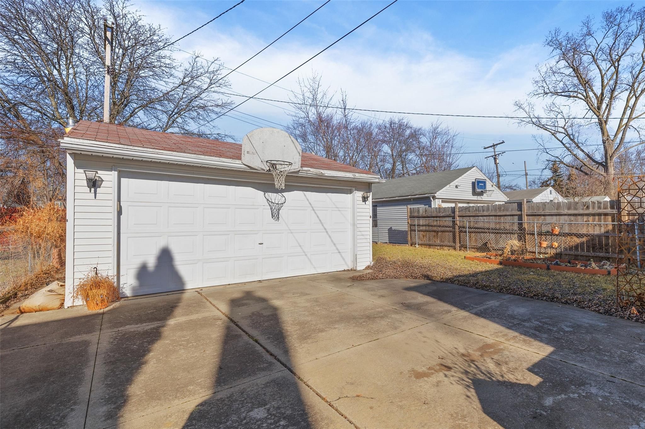 19217 LINVILLE Street