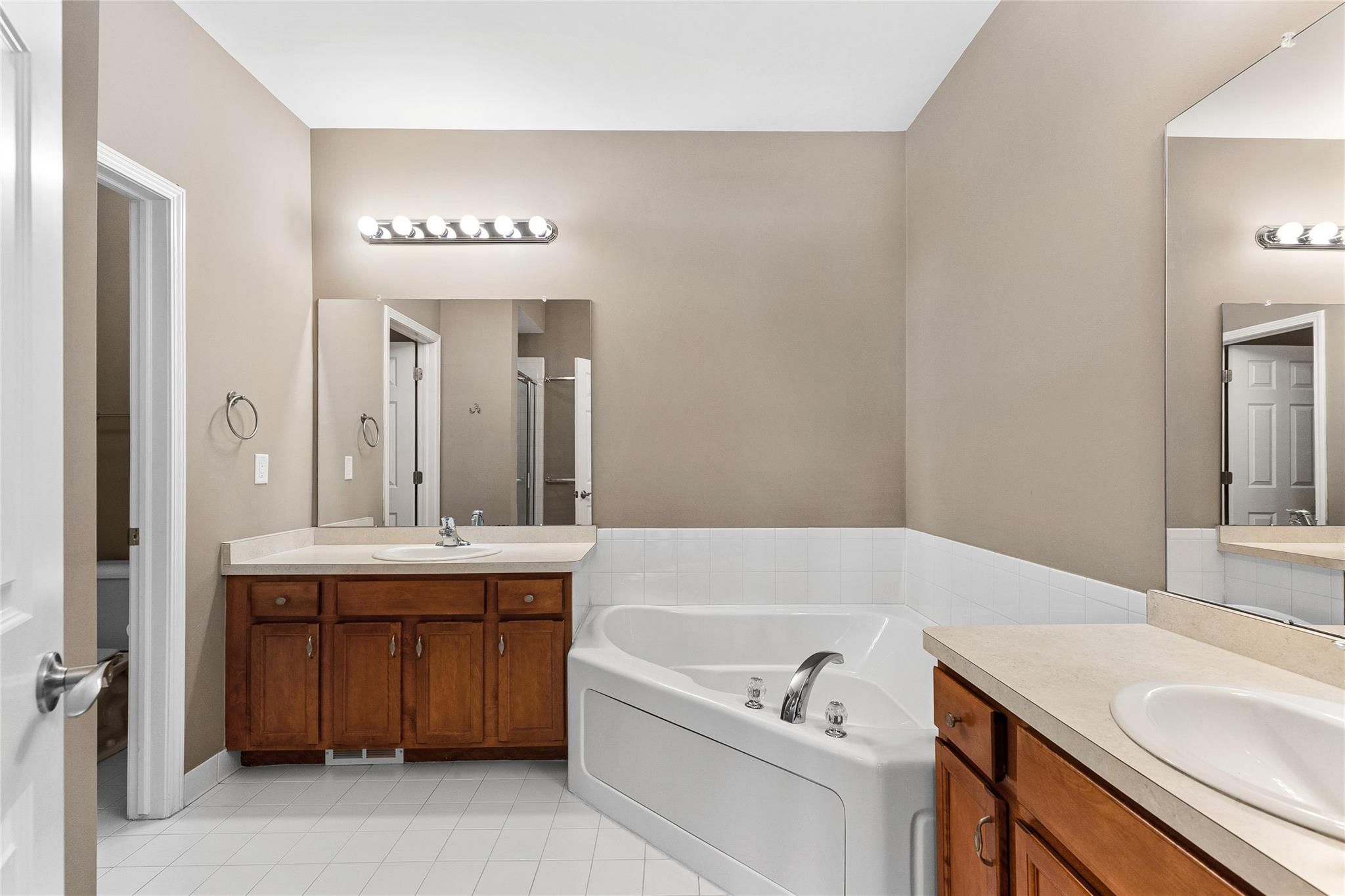 24271 HEATHERWOOD Drive