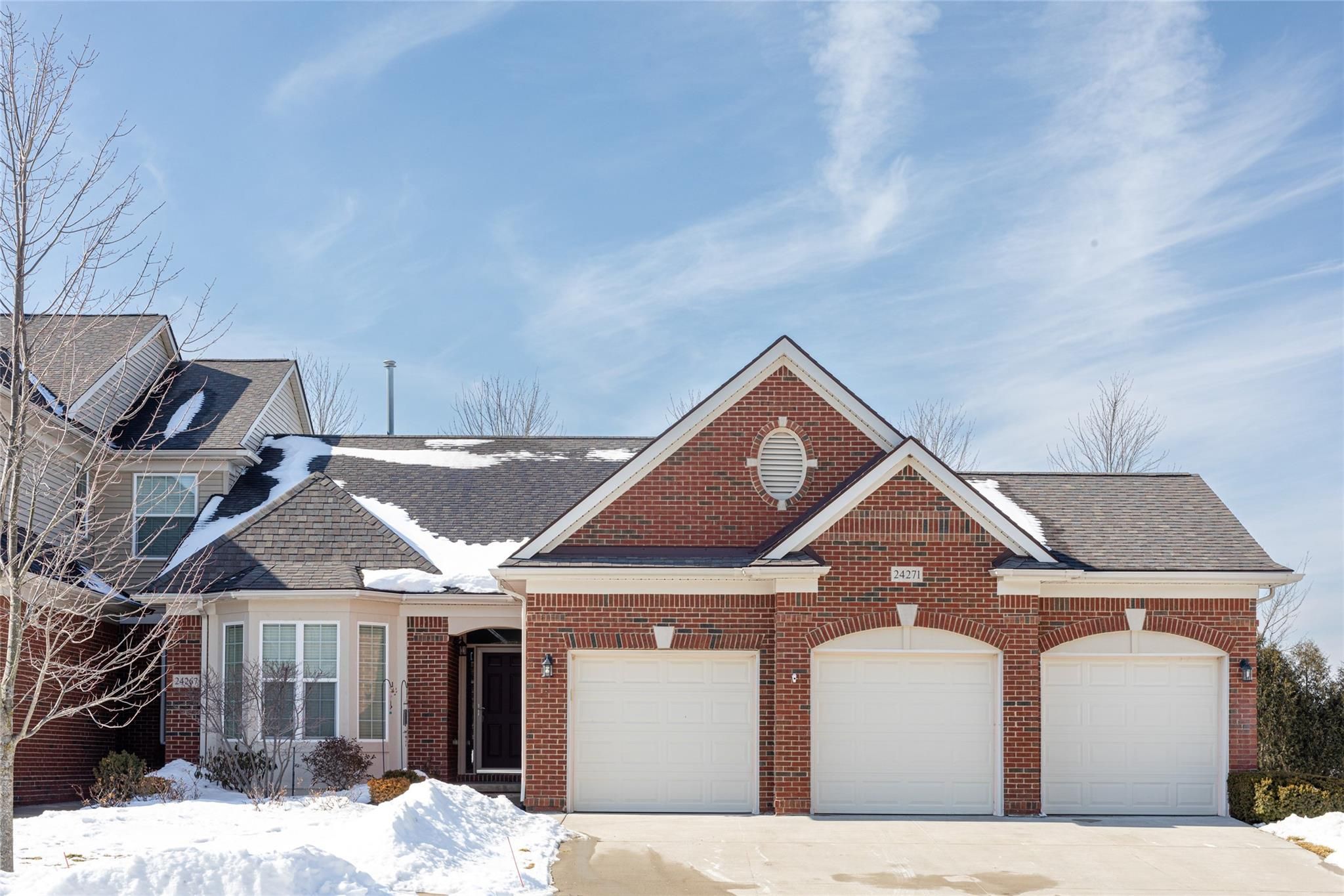 24271 HEATHERWOOD Drive