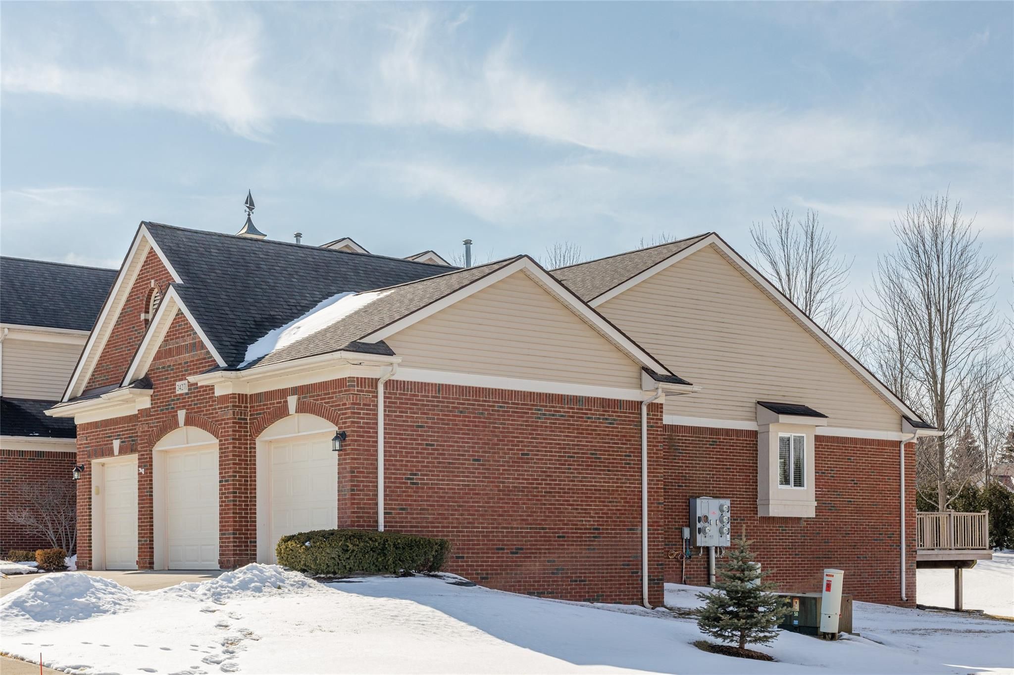 24271 HEATHERWOOD Drive