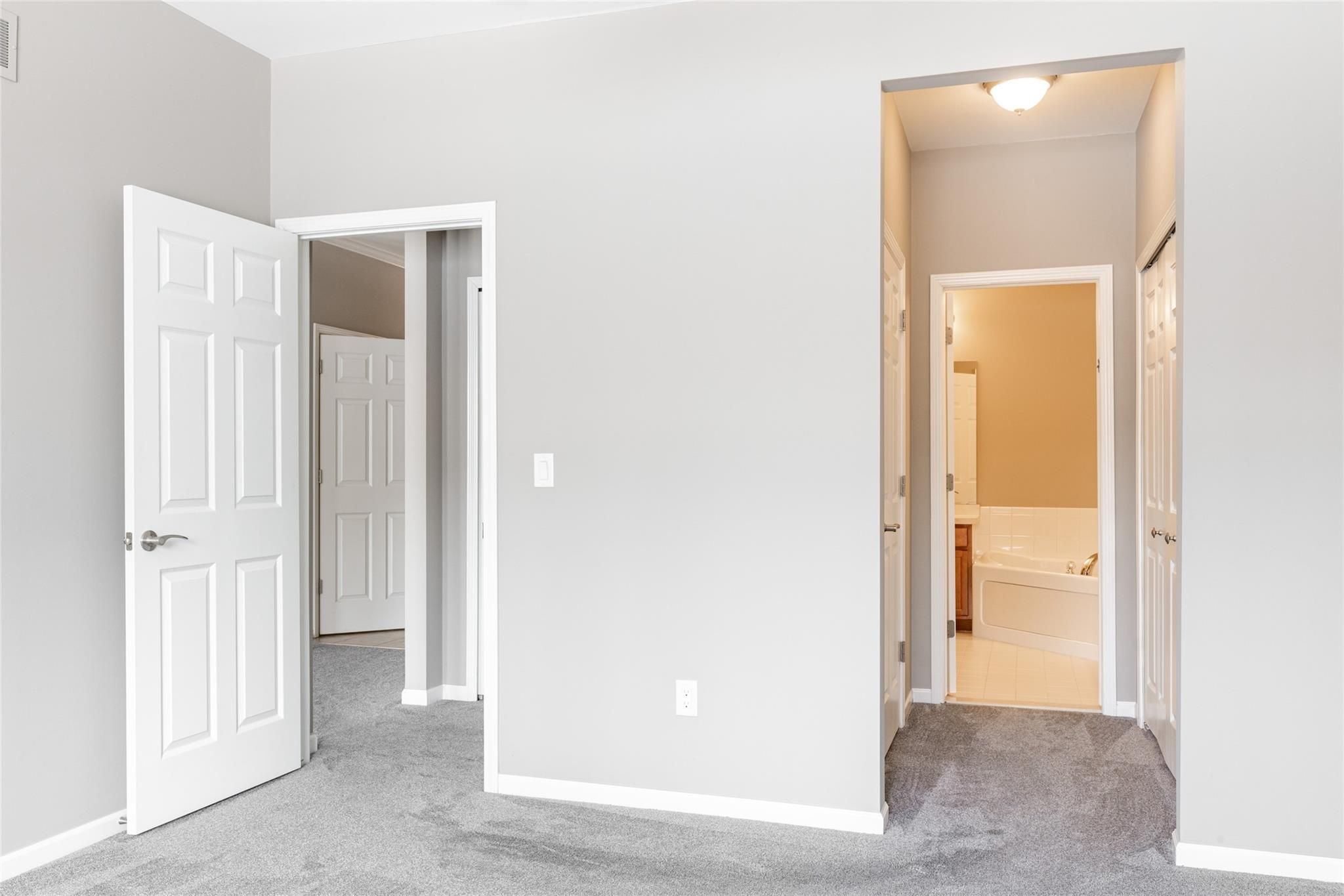 24271 HEATHERWOOD Drive