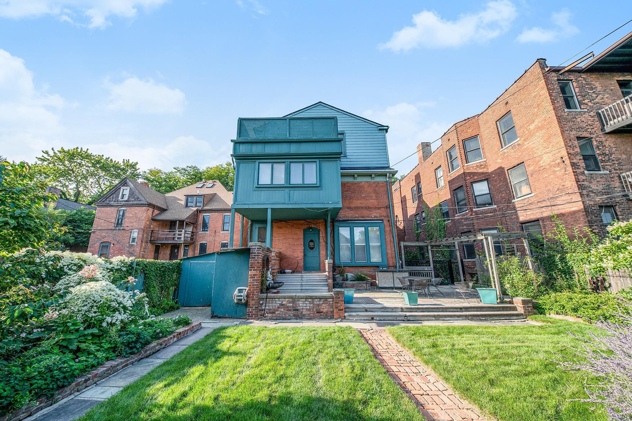 669 W CANFIELD Street