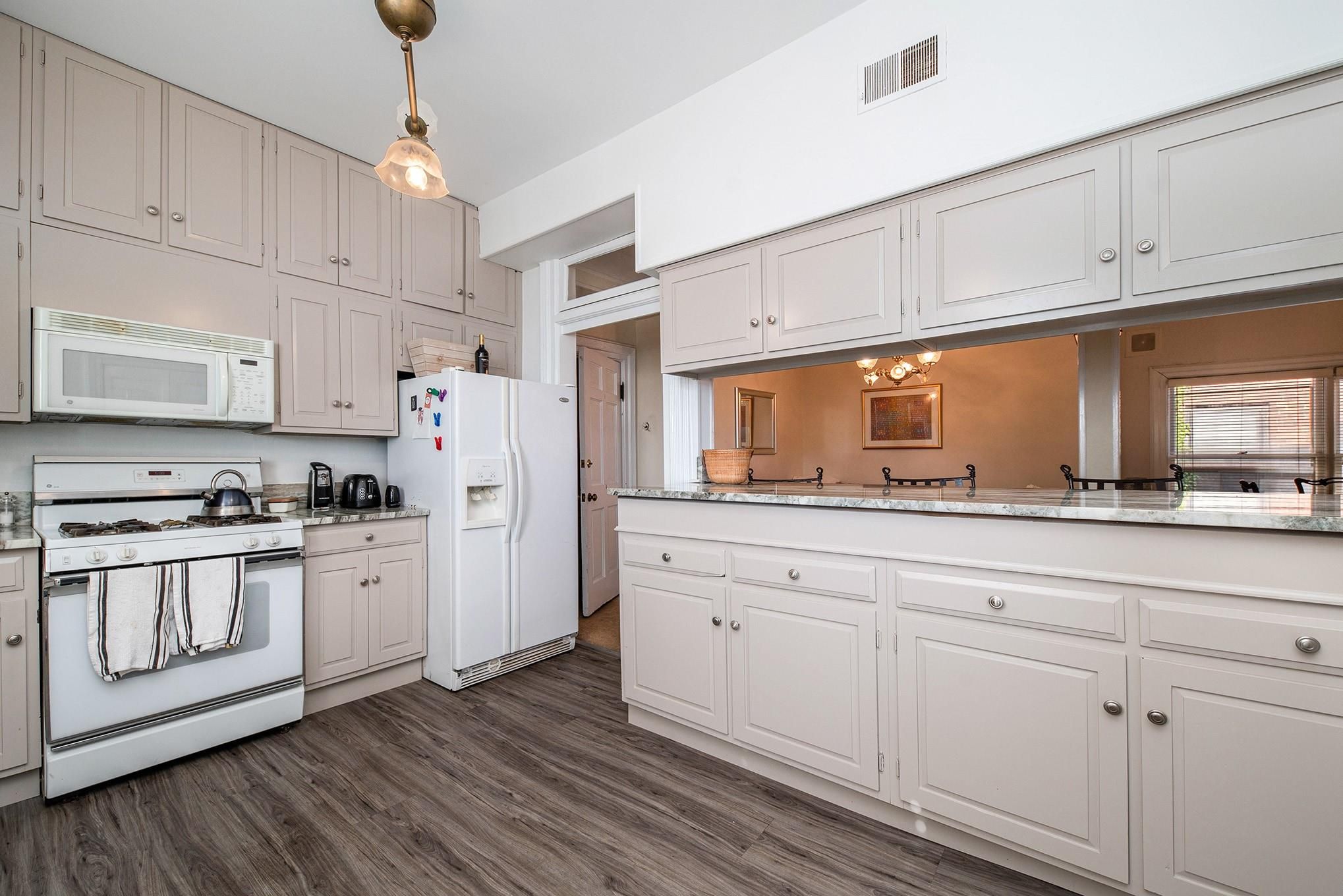 669 W CANFIELD Street