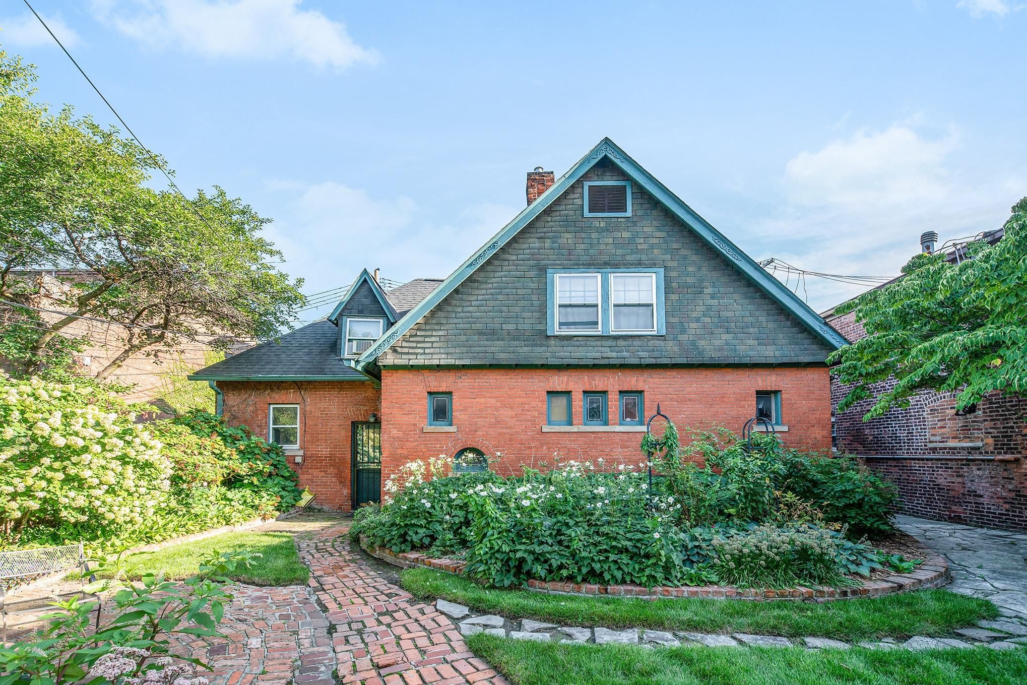 669 W CANFIELD Street