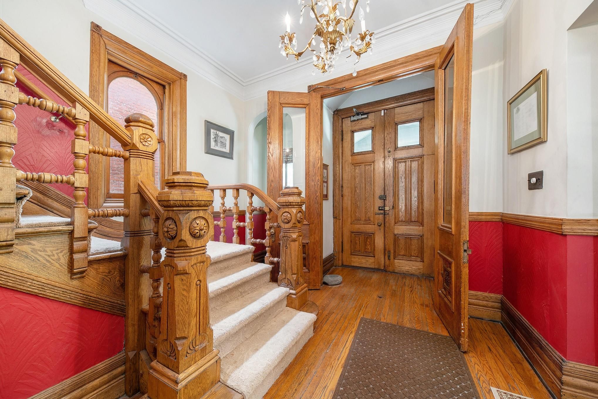 669 W CANFIELD Street