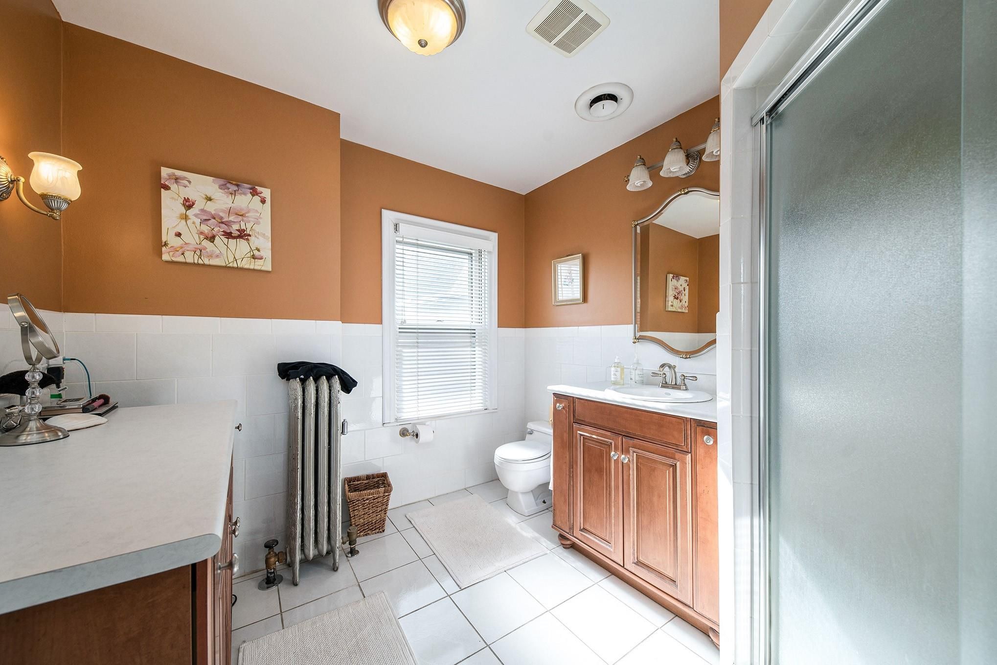 669 W CANFIELD Street