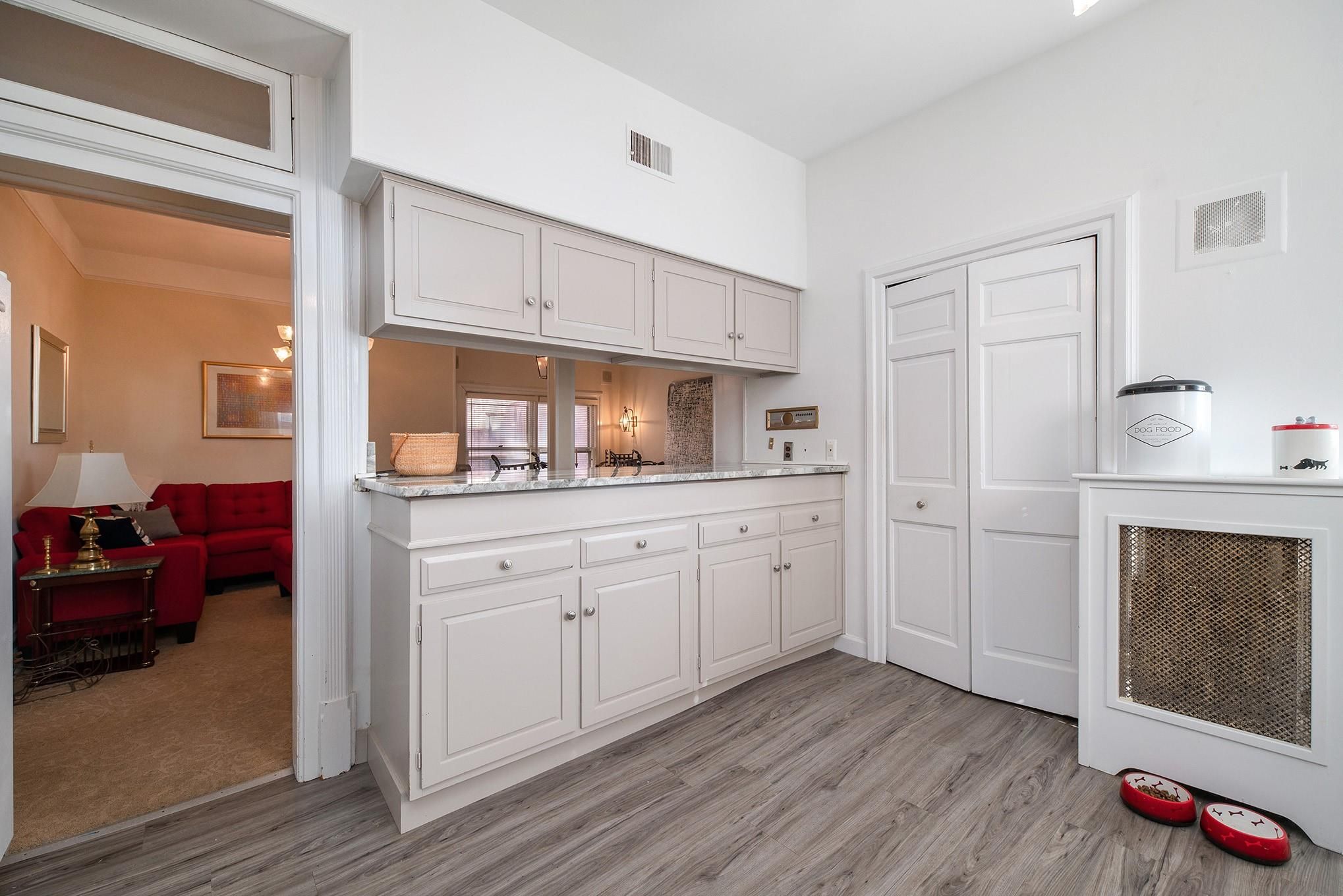 669 W CANFIELD Street