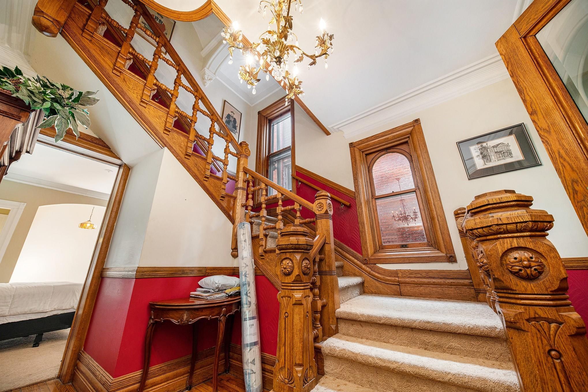 669 W CANFIELD Street