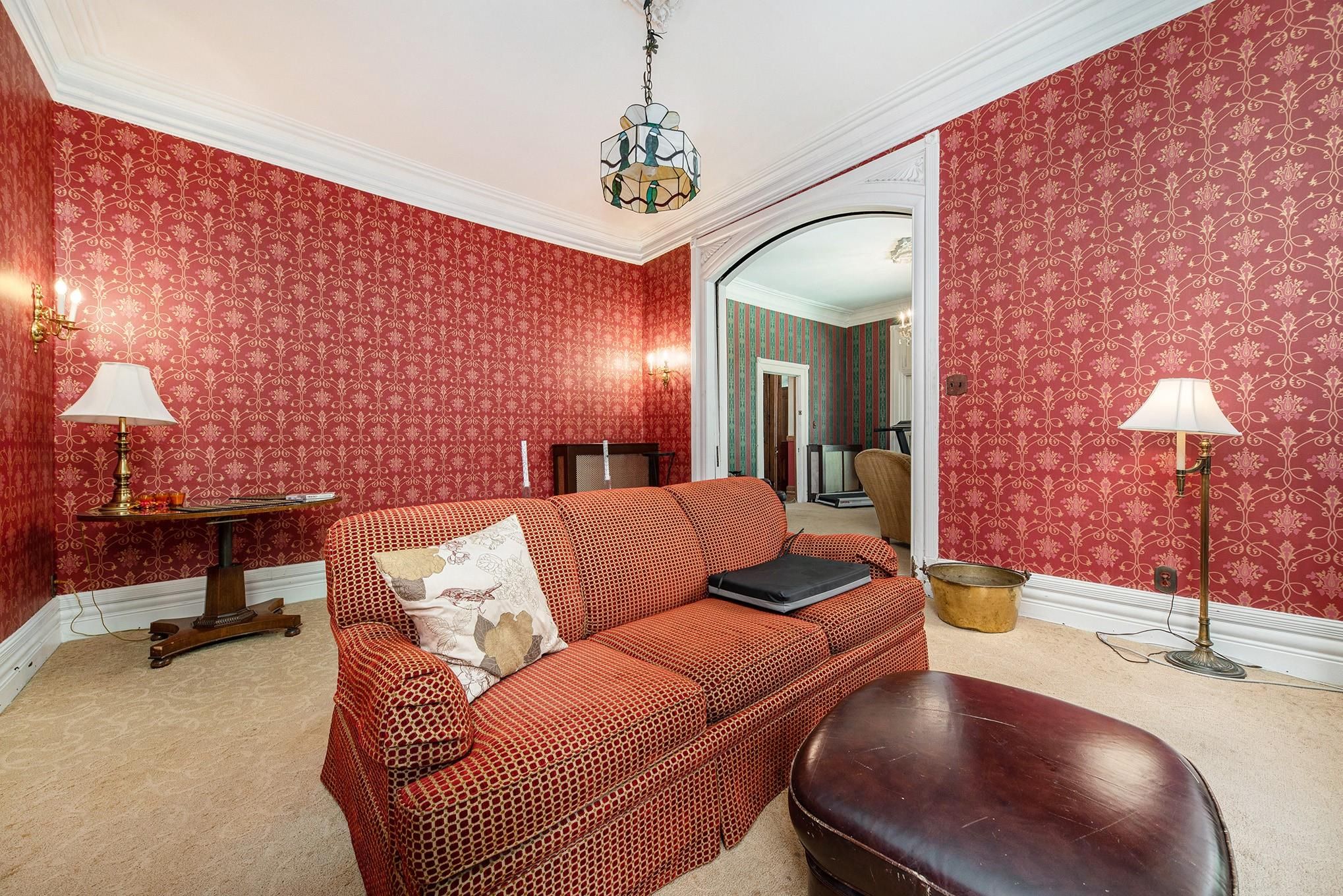 669 W CANFIELD Street