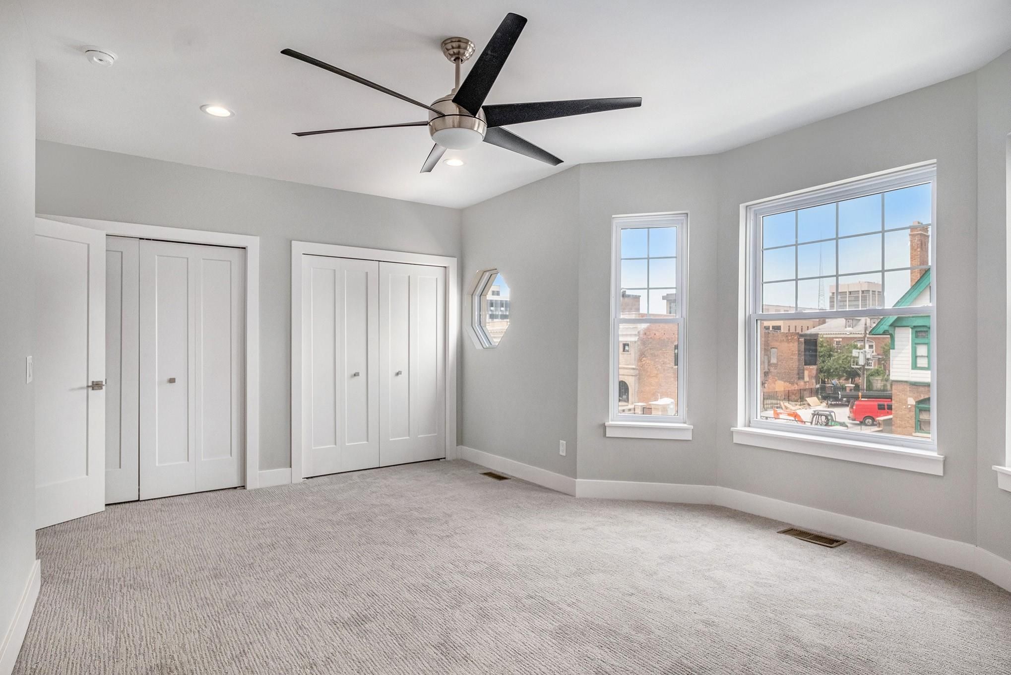 228 Erskine Street Unit: 21