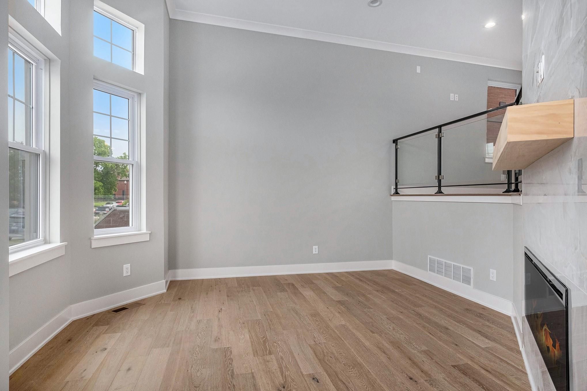 228 Erskine Street Unit: 21