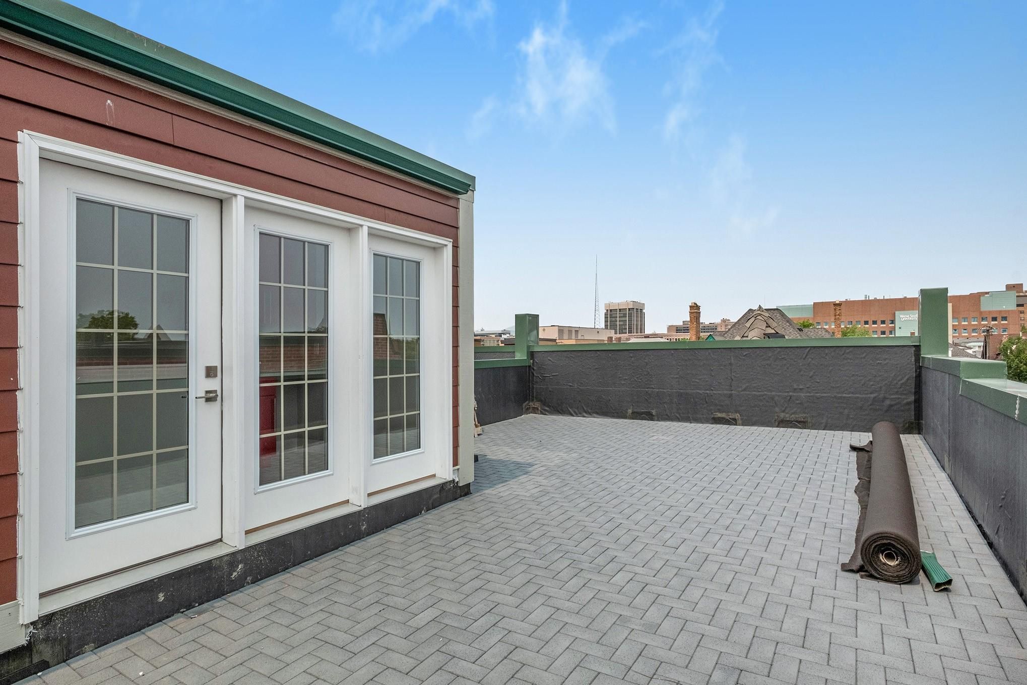 228 Erskine Street Unit: 21