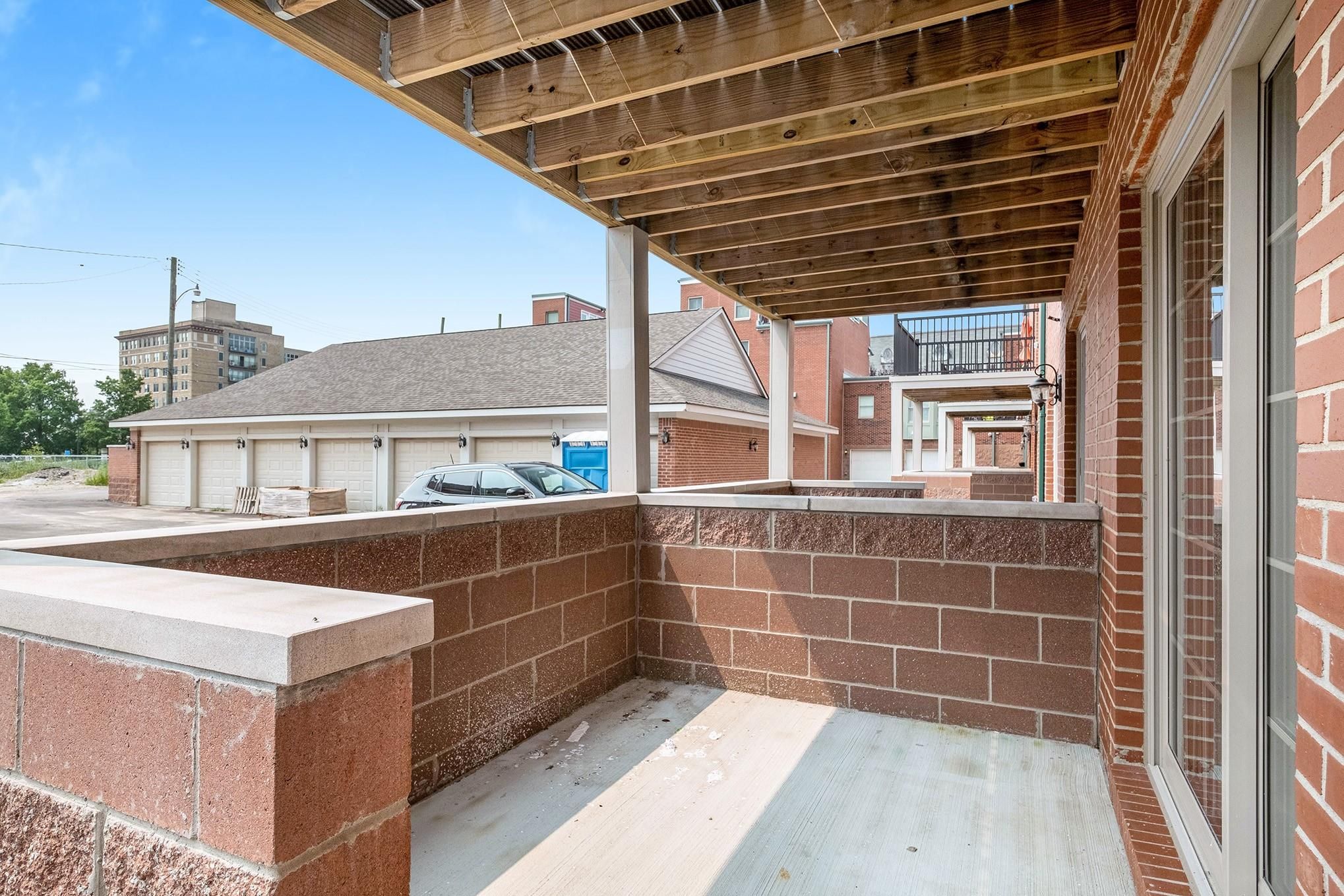 228 Erskine Street Unit: 21