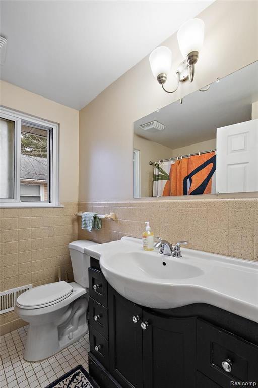 20225 WESTHAMPTON Avenue