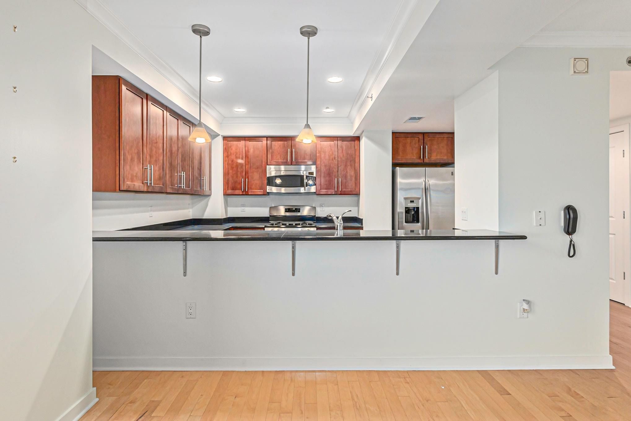 1135 SHELBY ST Unit: 2713