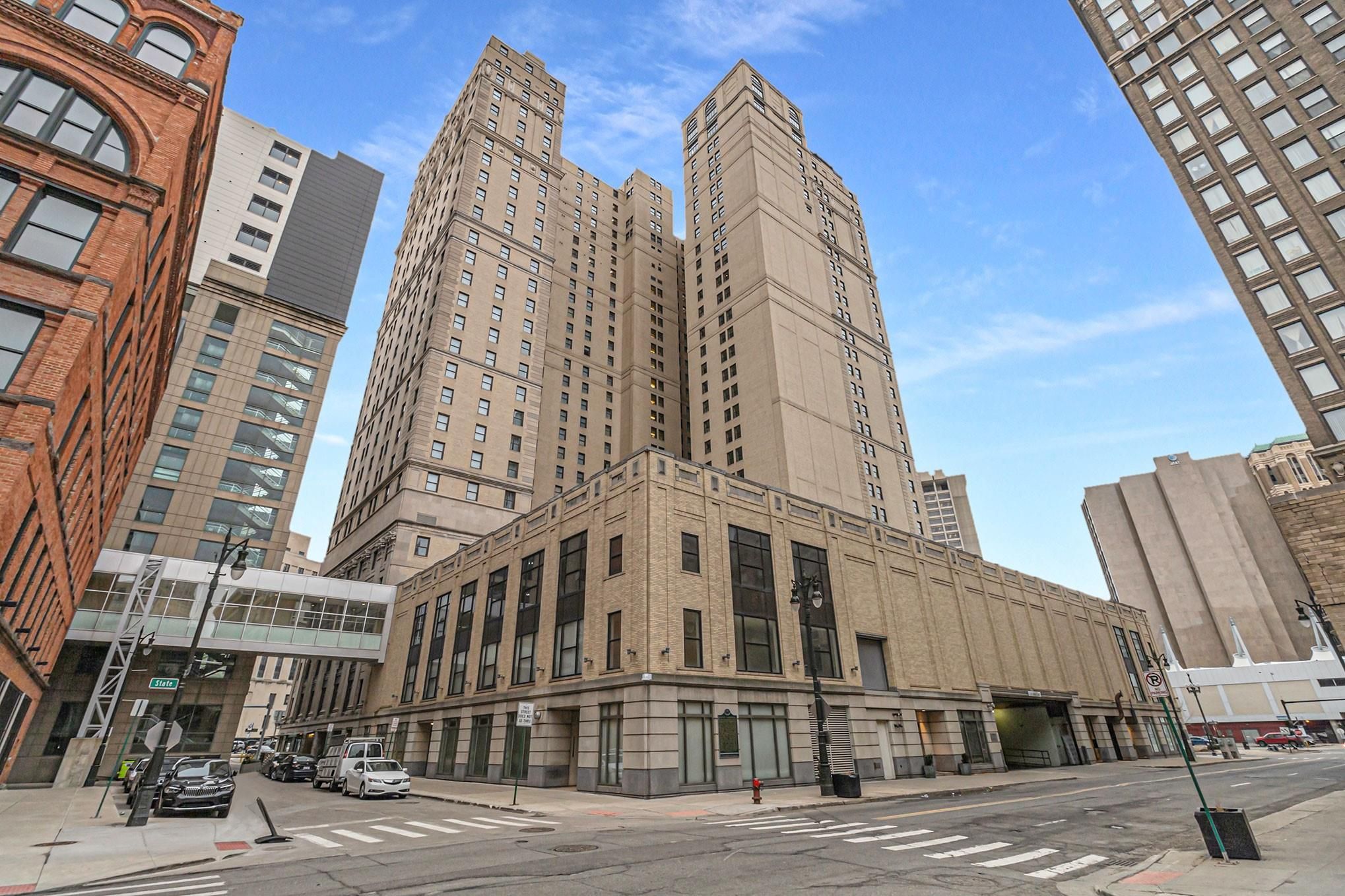1135 SHELBY ST Unit: 2713