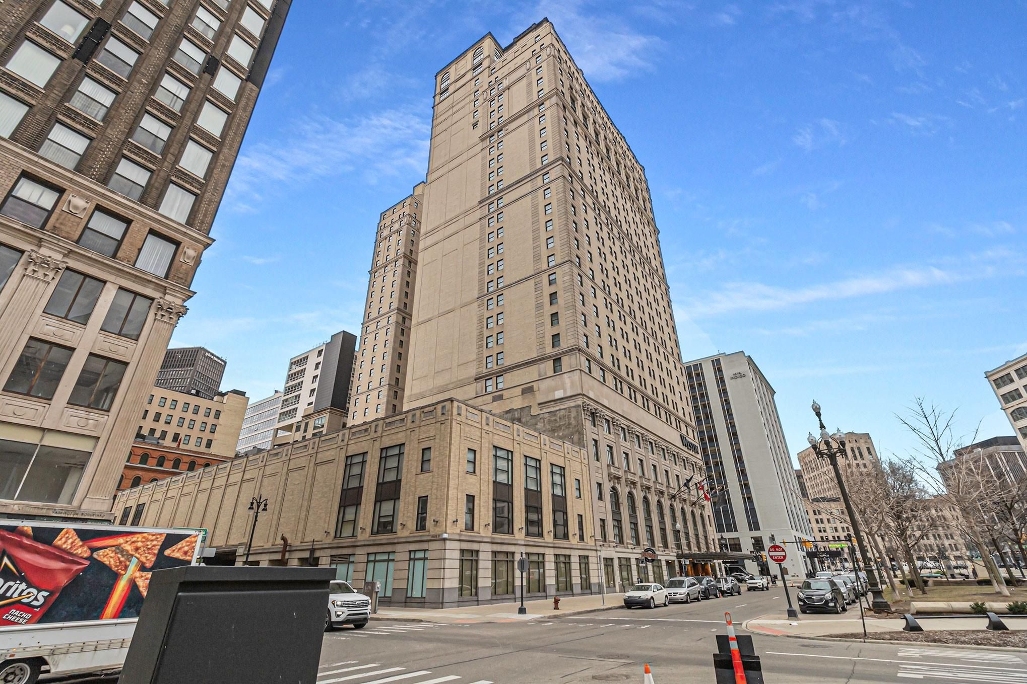 1135 SHELBY ST Unit: 2713