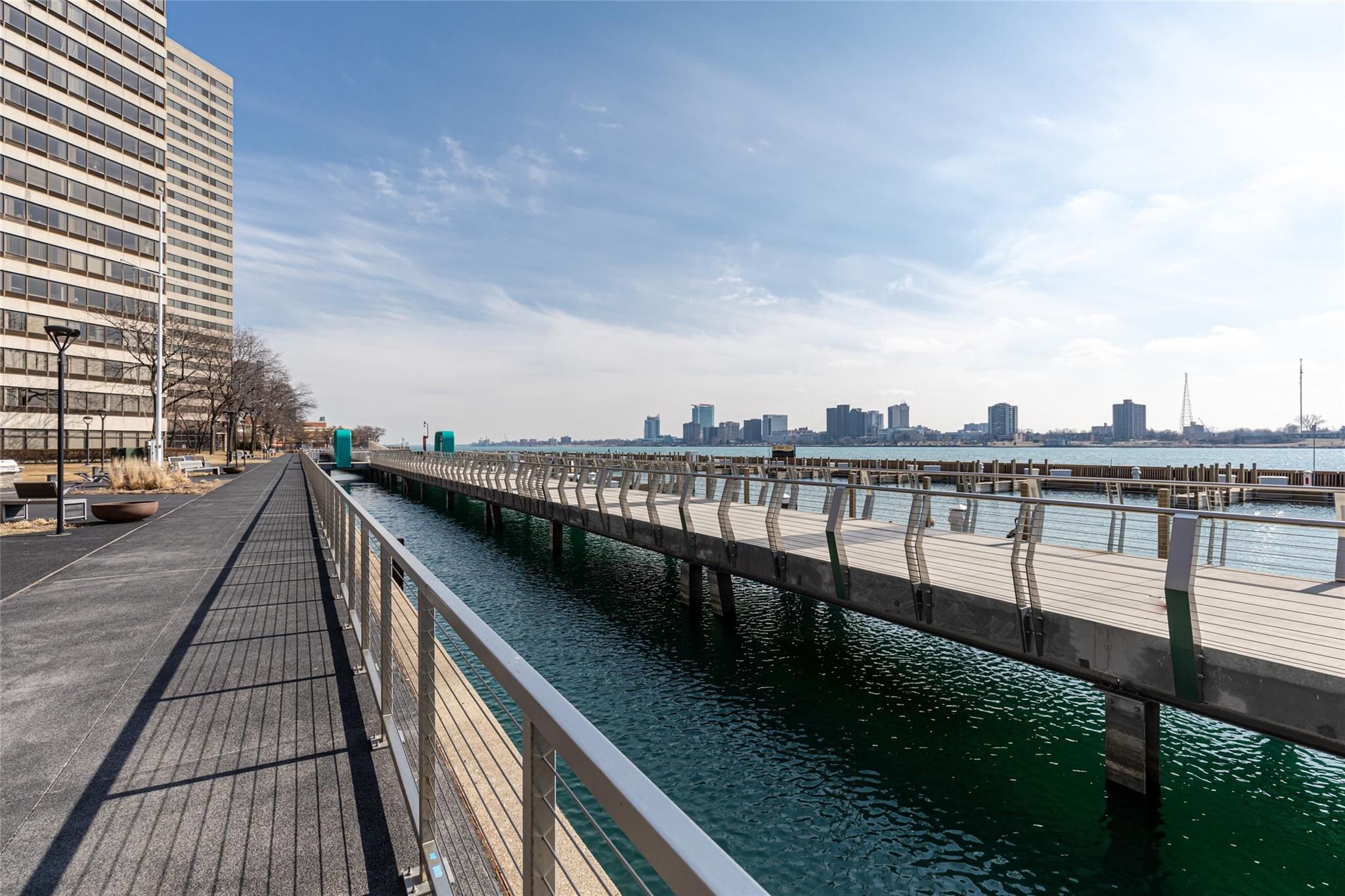 1001 W JEFFERSON AVE # 300/21J