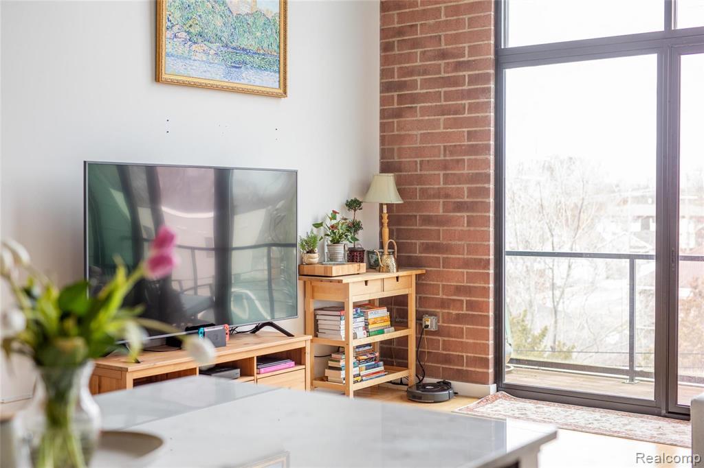 211 E 9 MILE RD UNIT 312