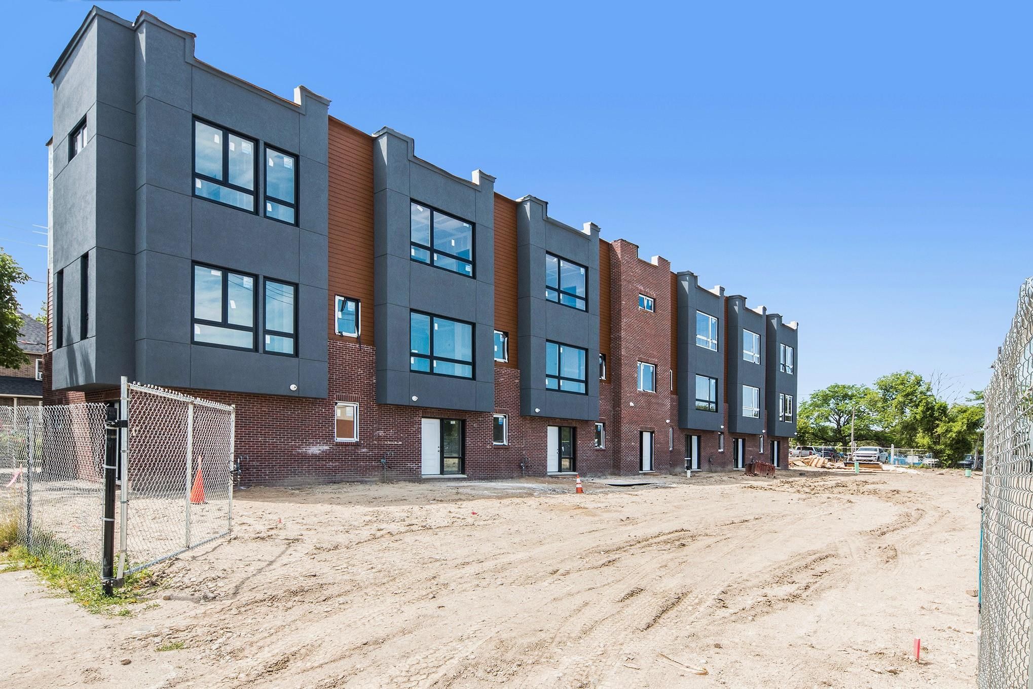 2037 11th Street Unit: 2