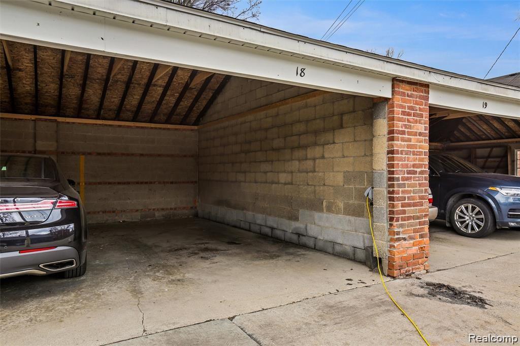 627 NOTRE DAME Street