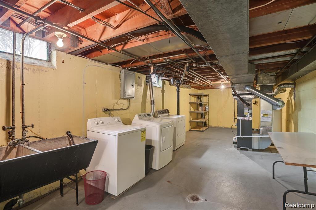 627 NOTRE DAME Street