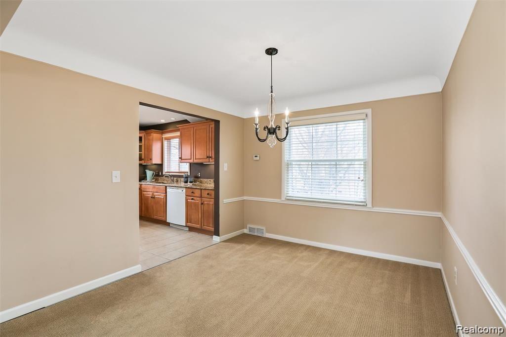 627 NOTRE DAME Street