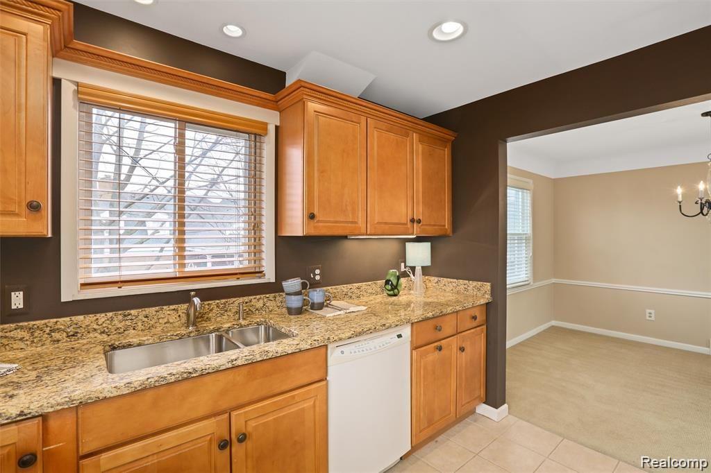 627 NOTRE DAME Street