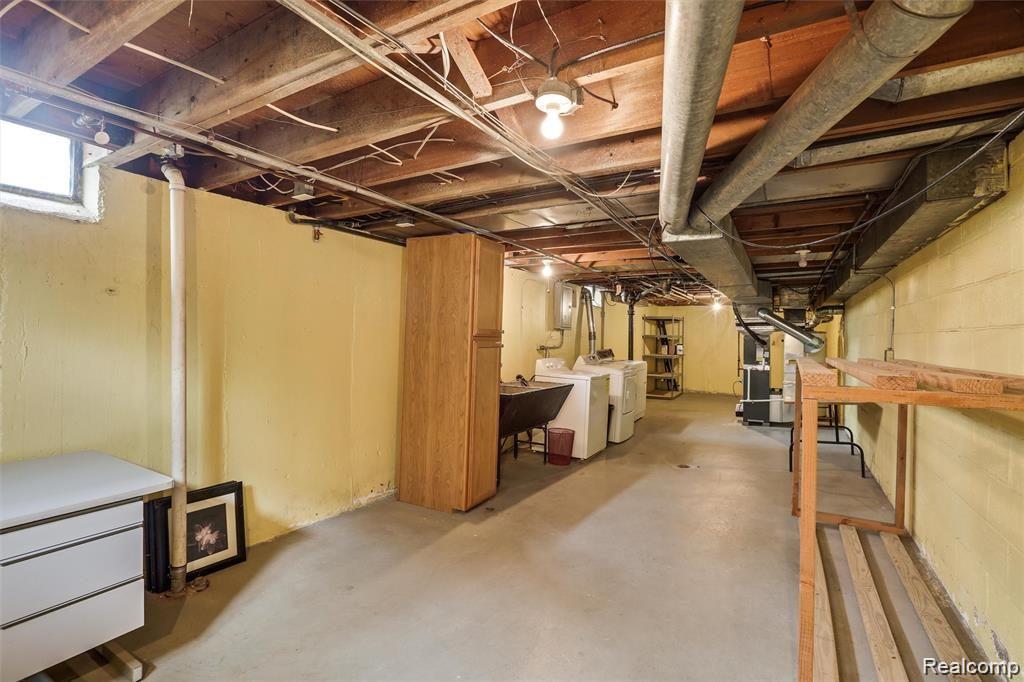 627 NOTRE DAME Street