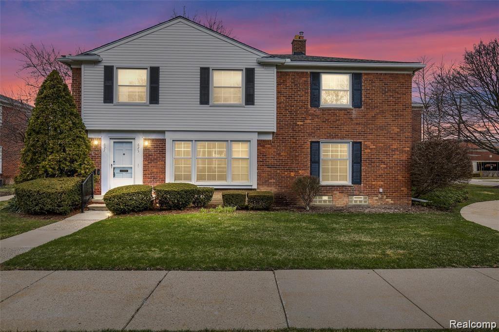 627 NOTRE DAME Street