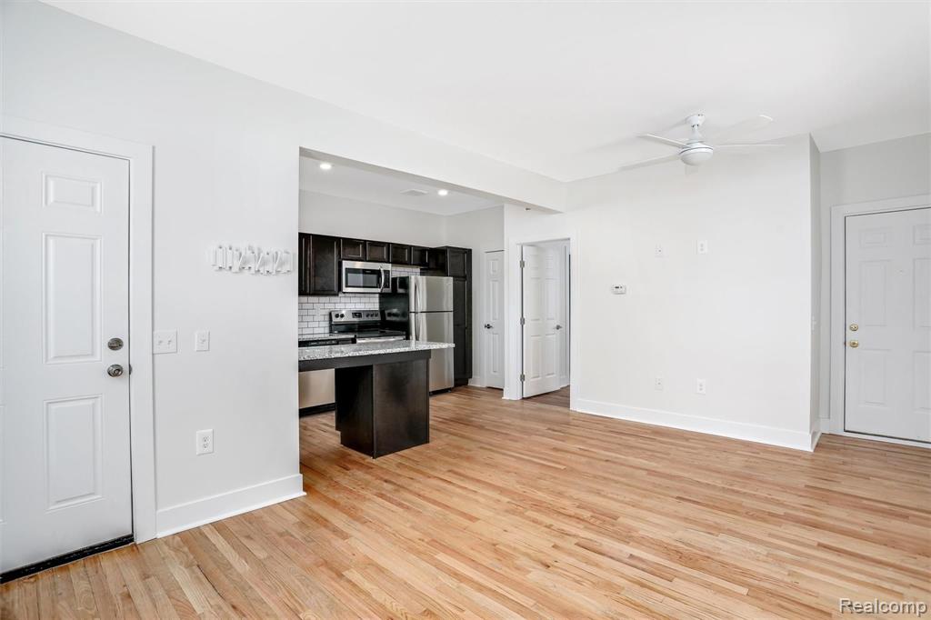 89 W Philadelphia Street Unit: 8