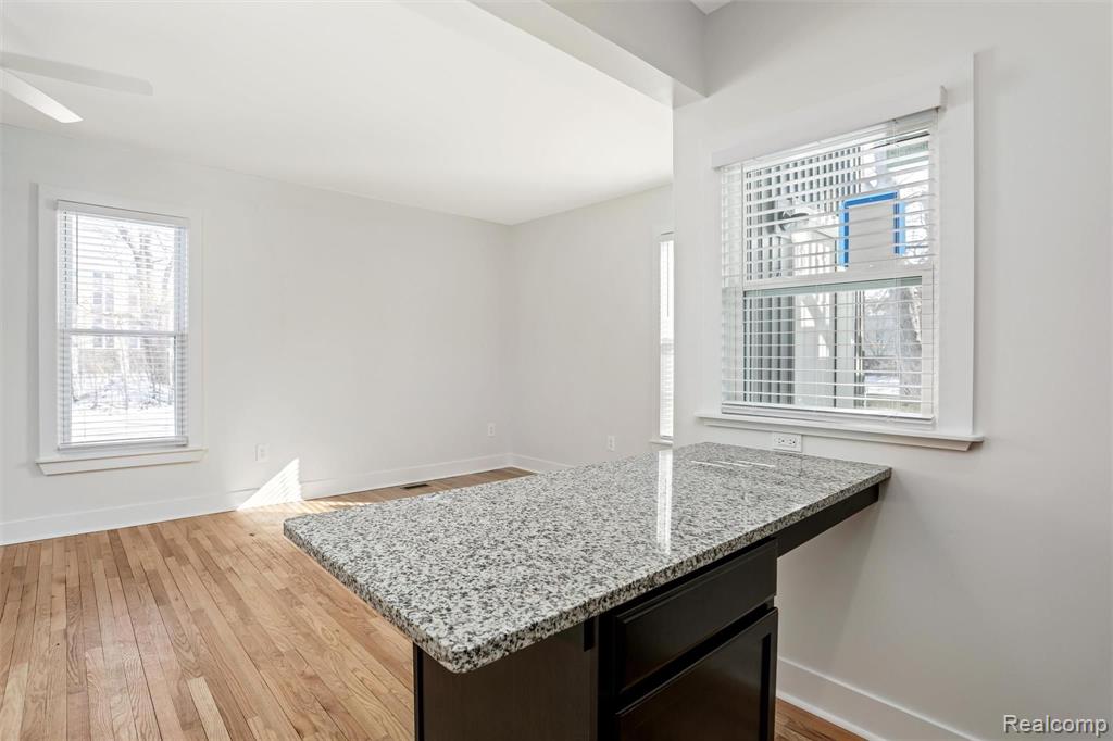 89 W Philadelphia Street Unit: 8