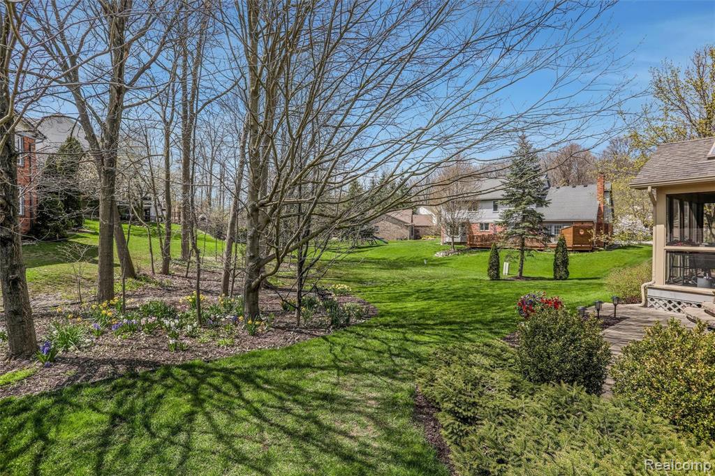 45554 Freemont Drive