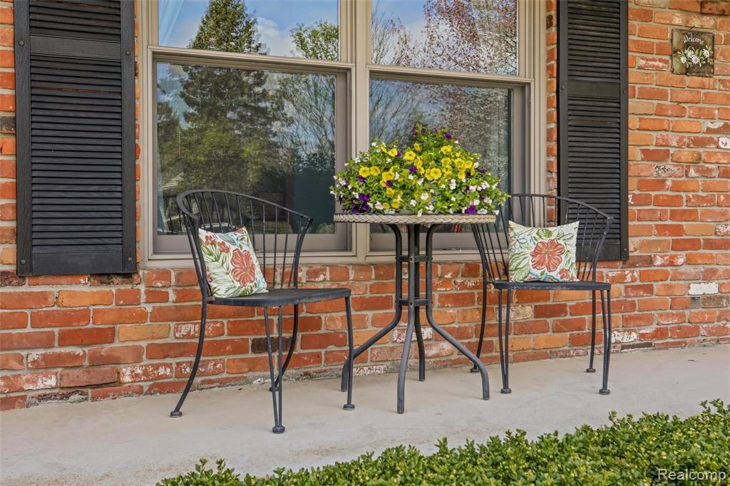 45554 Freemont Drive