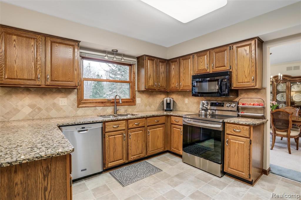 45554 Freemont Drive