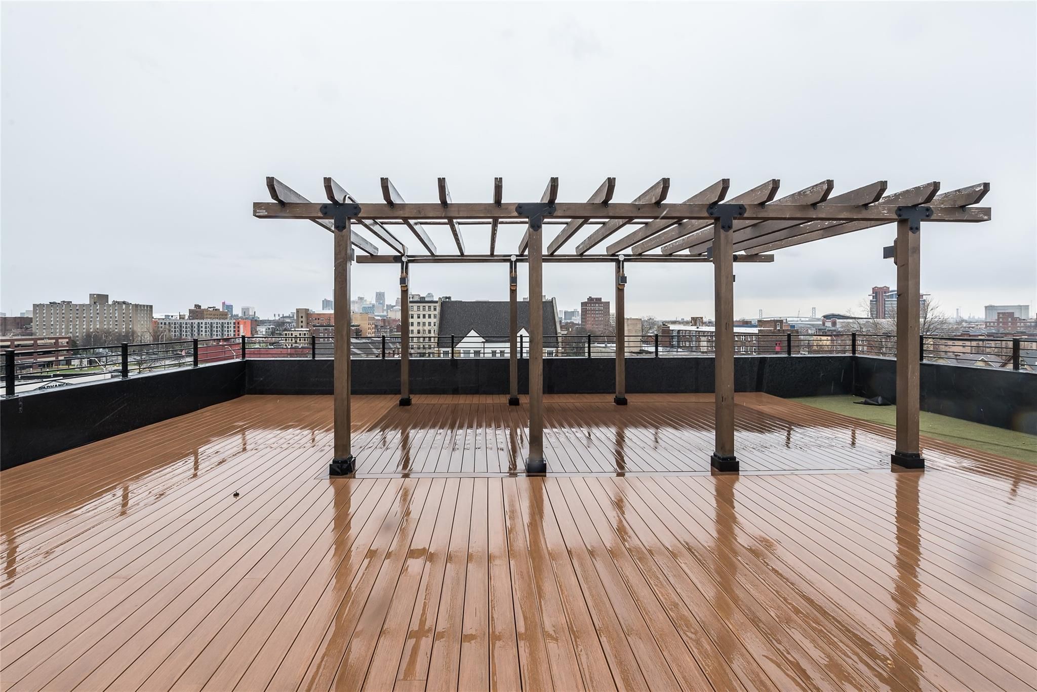 438 Selden St Unit: 302