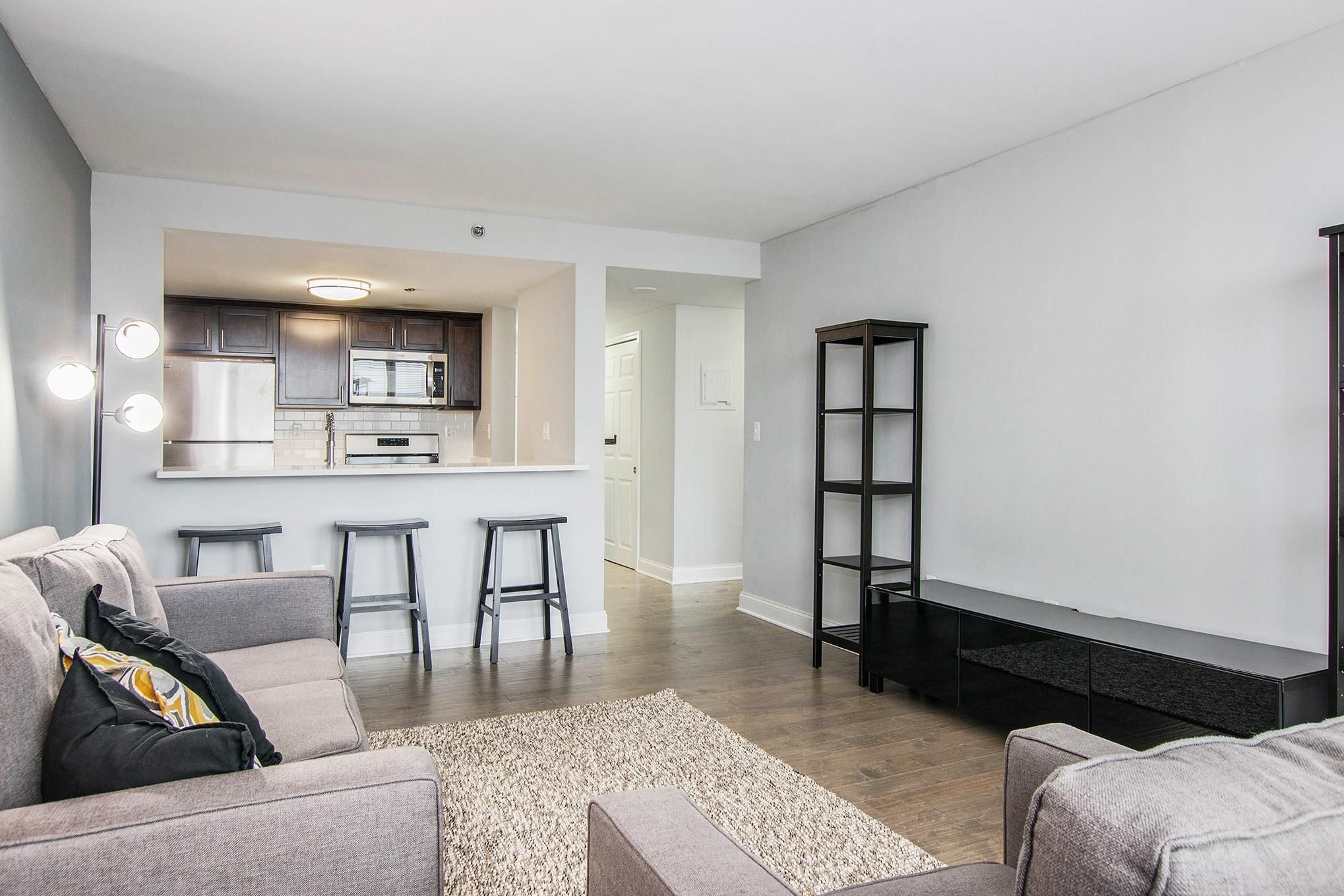 250 E HARBORTOWN DR # 79/805