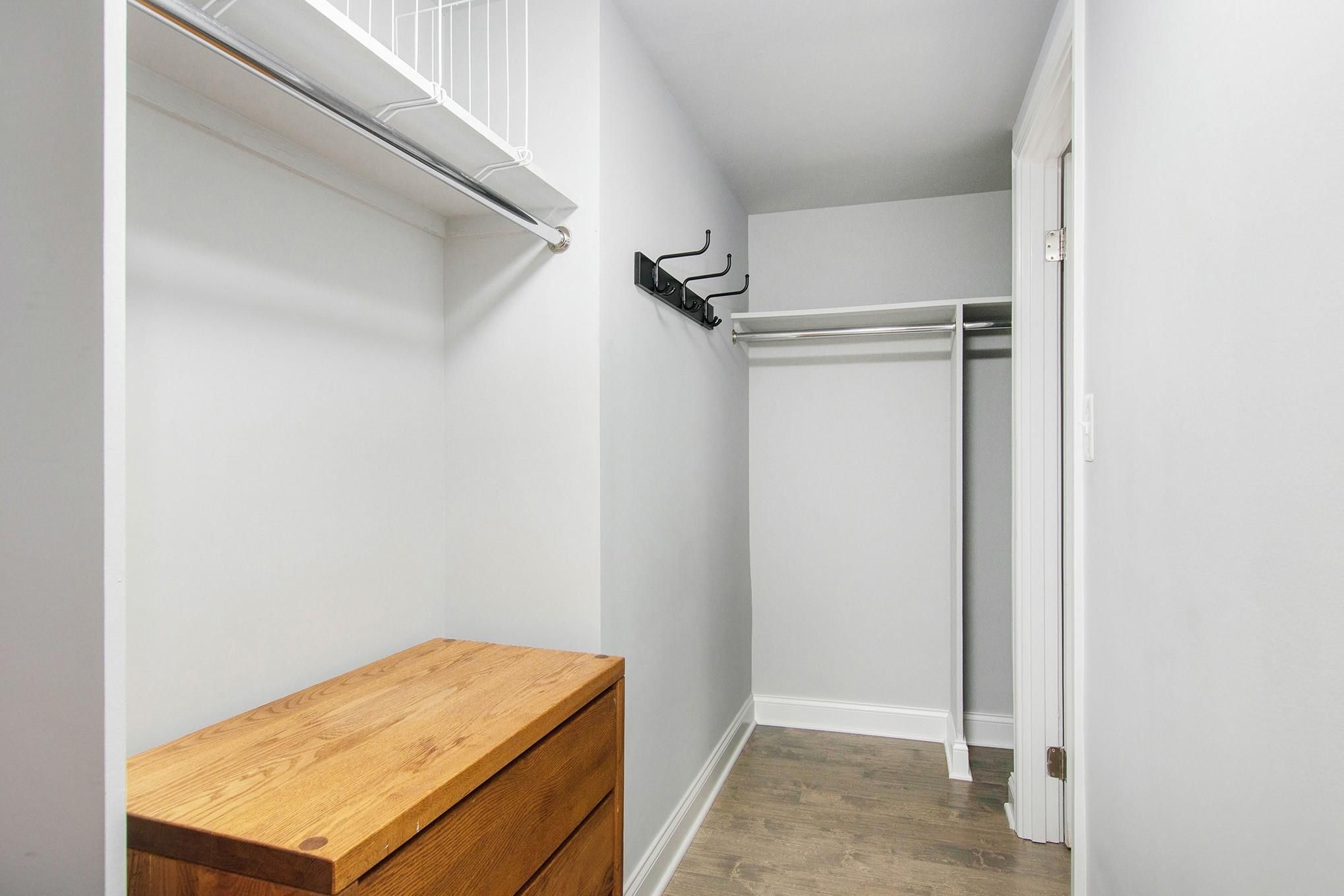 250 E HARBORTOWN DR # 79/805