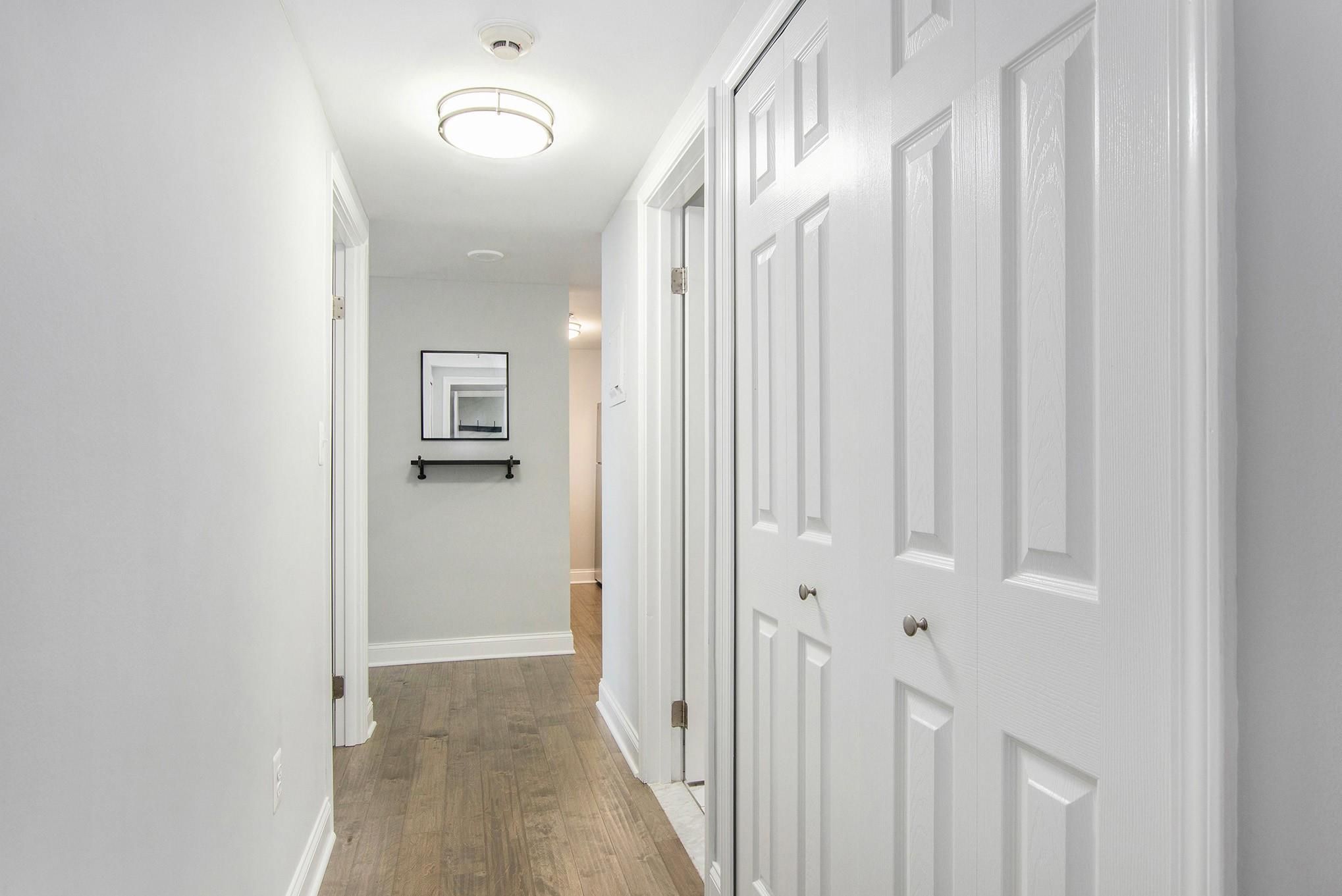 250 E HARBORTOWN DR # 79/805