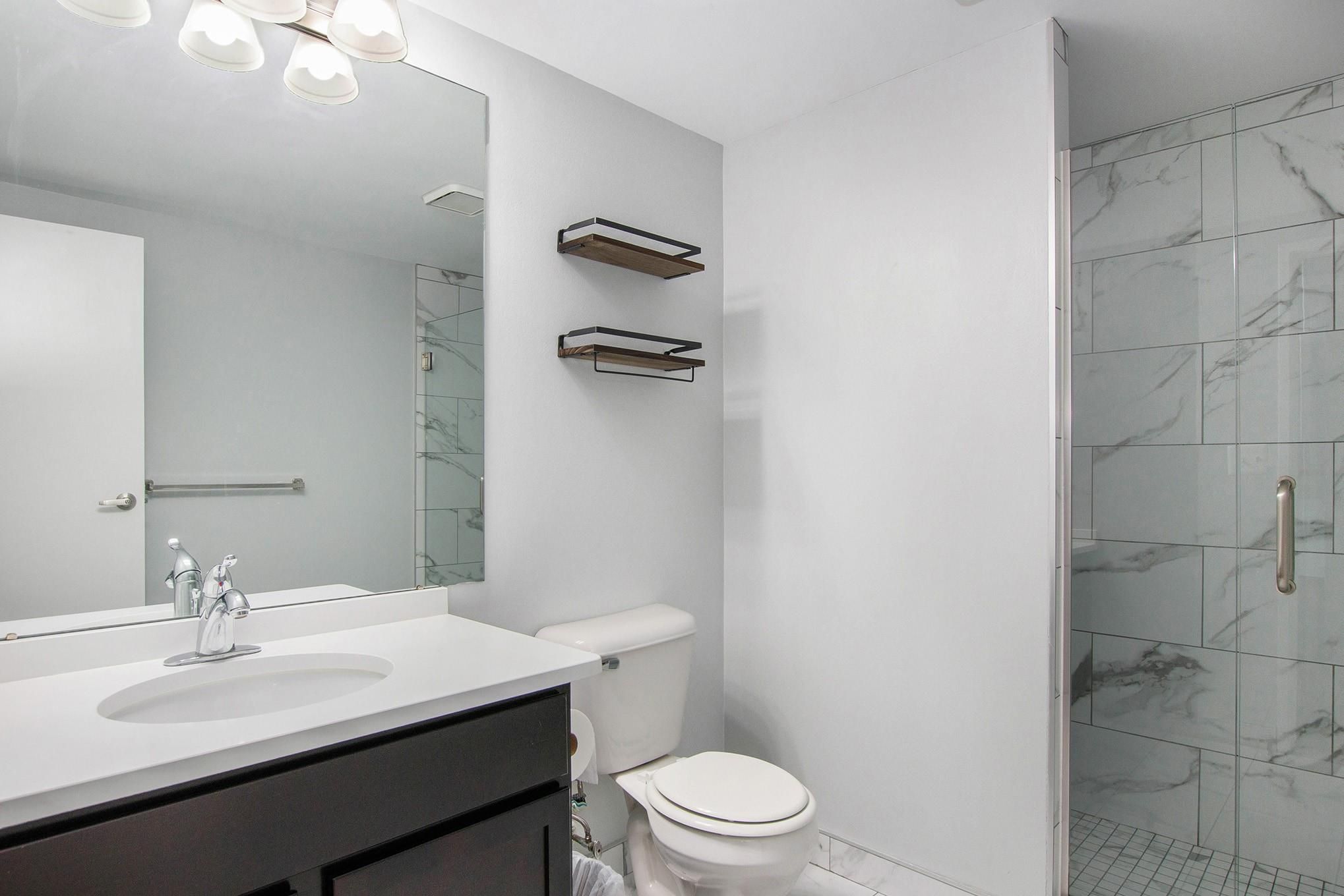 250 E HARBORTOWN DR # 79/805