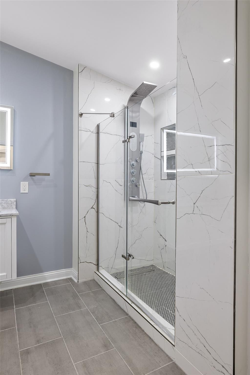 2452 WOODWARD AVE # 6/1