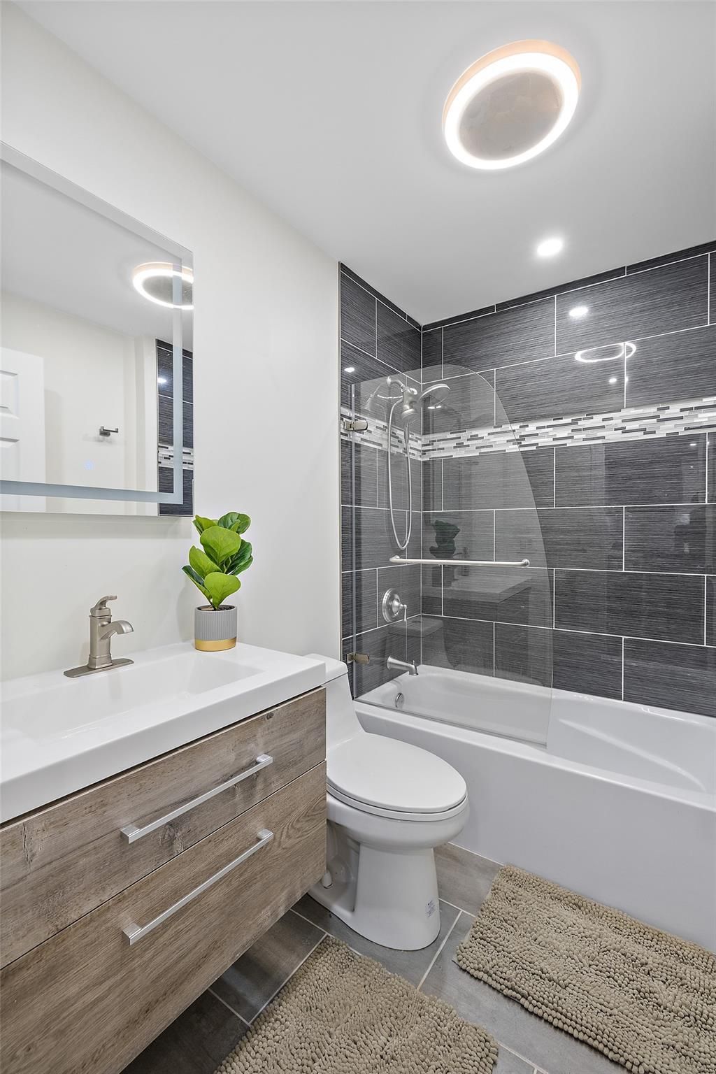 2452 WOODWARD AVE # 6/1