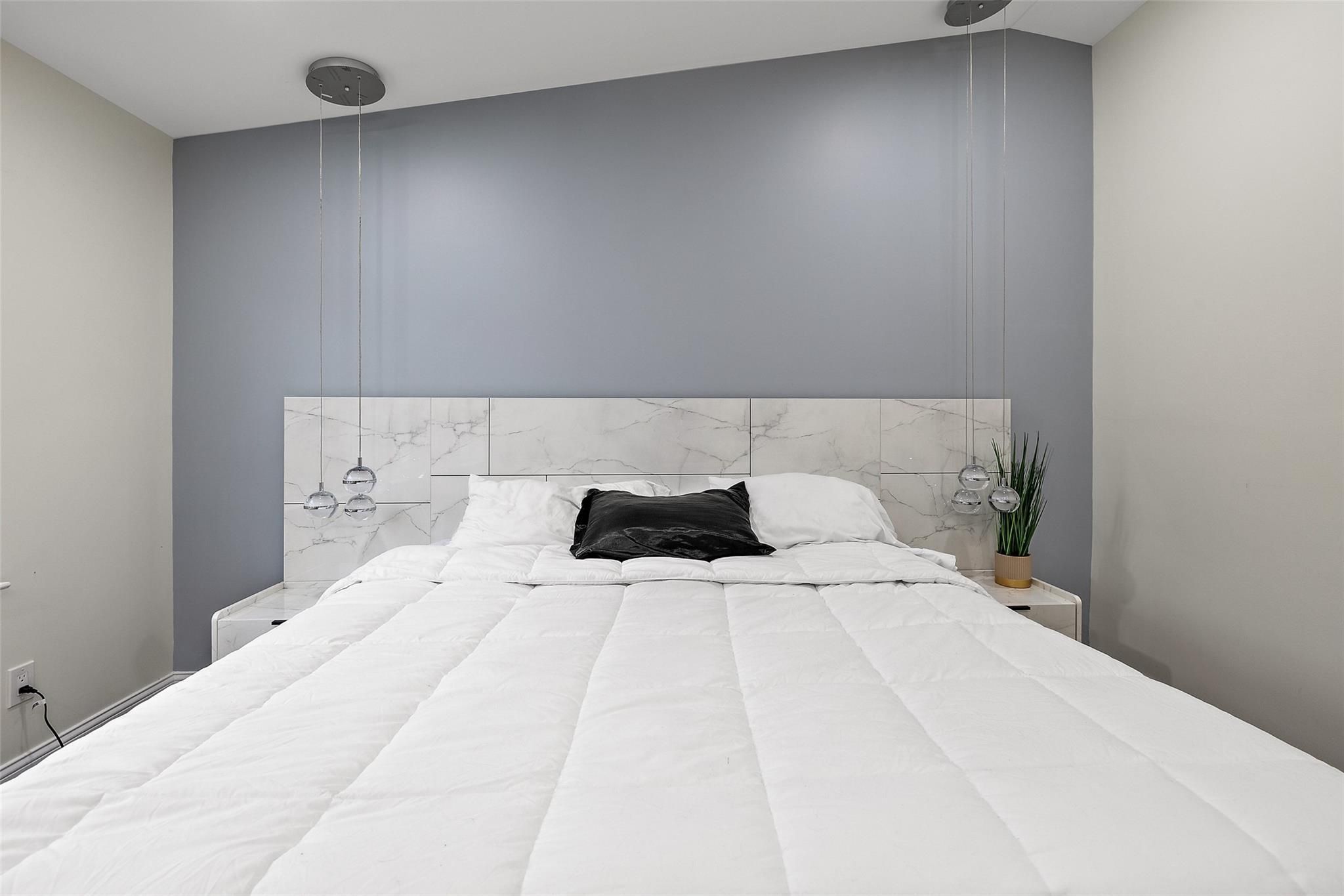 2452 WOODWARD AVE # 6/1