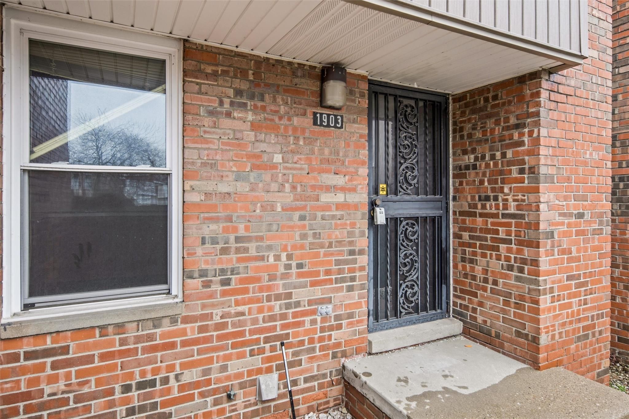 1903 Hyde Park Drive