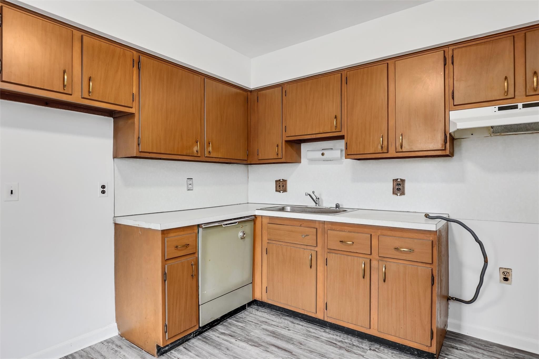 1903 Hyde Park Drive