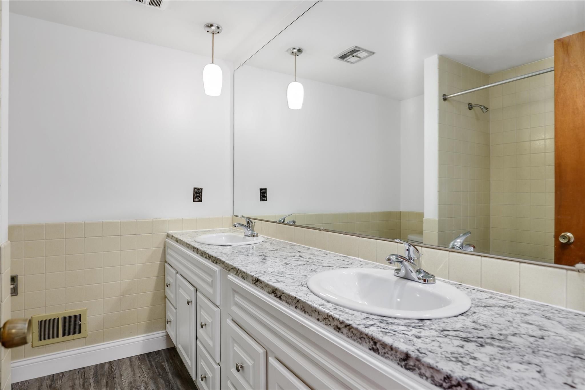 1903 Hyde Park Drive