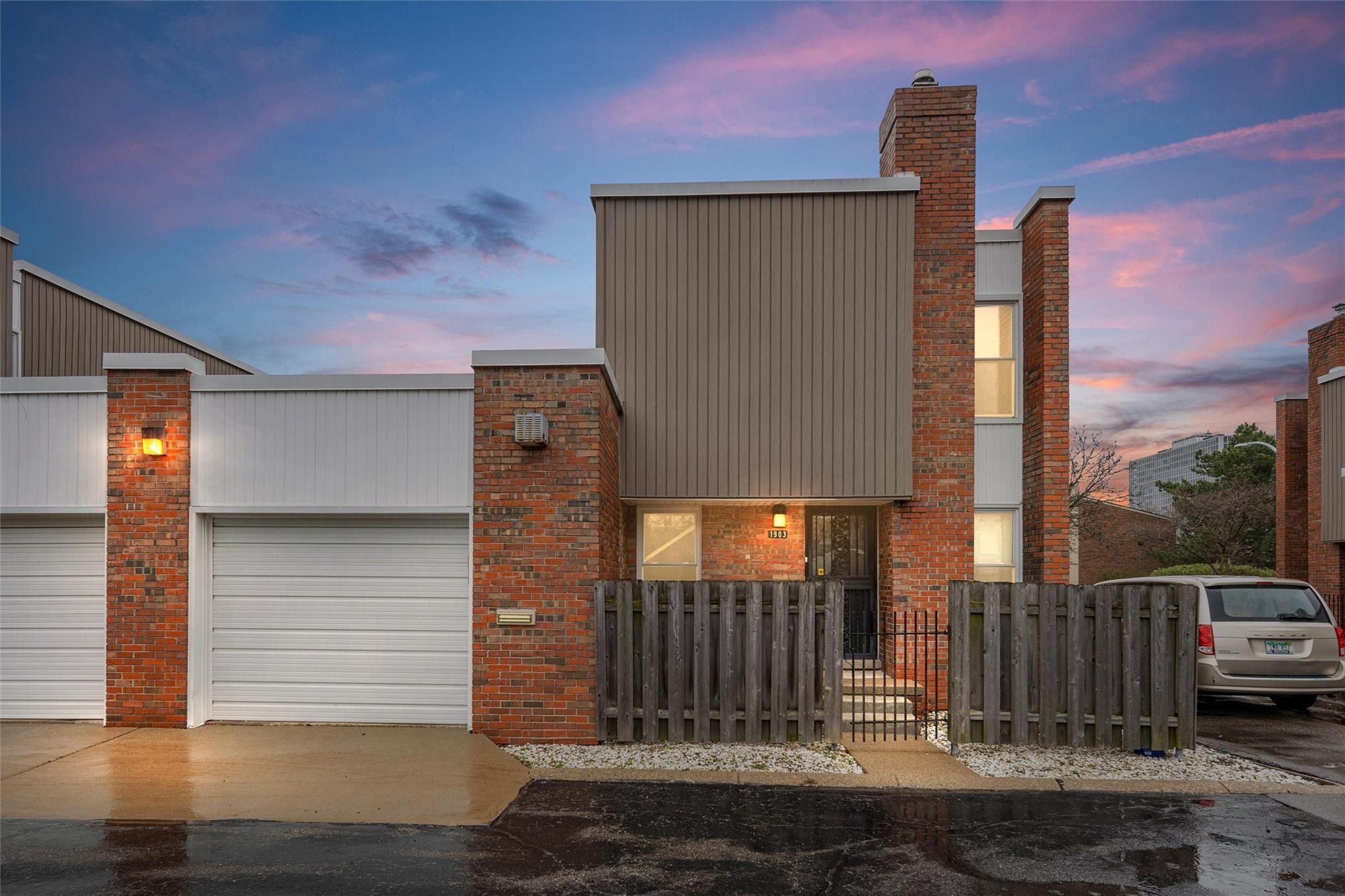 1903 Hyde Park Drive