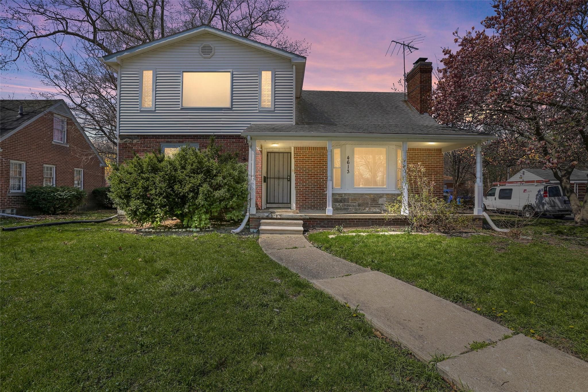 4613 GUILFORD Street